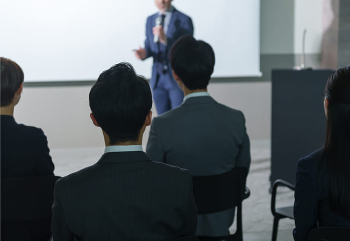 講演